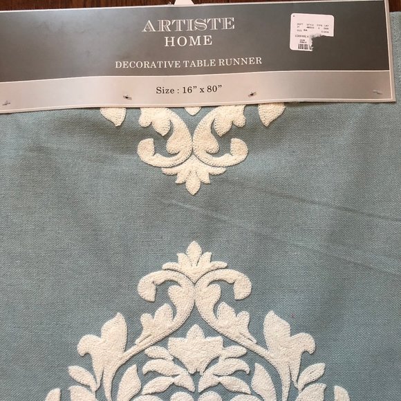 Artiste Home Decorative Table Runner, NWT - Picture 1 of 2